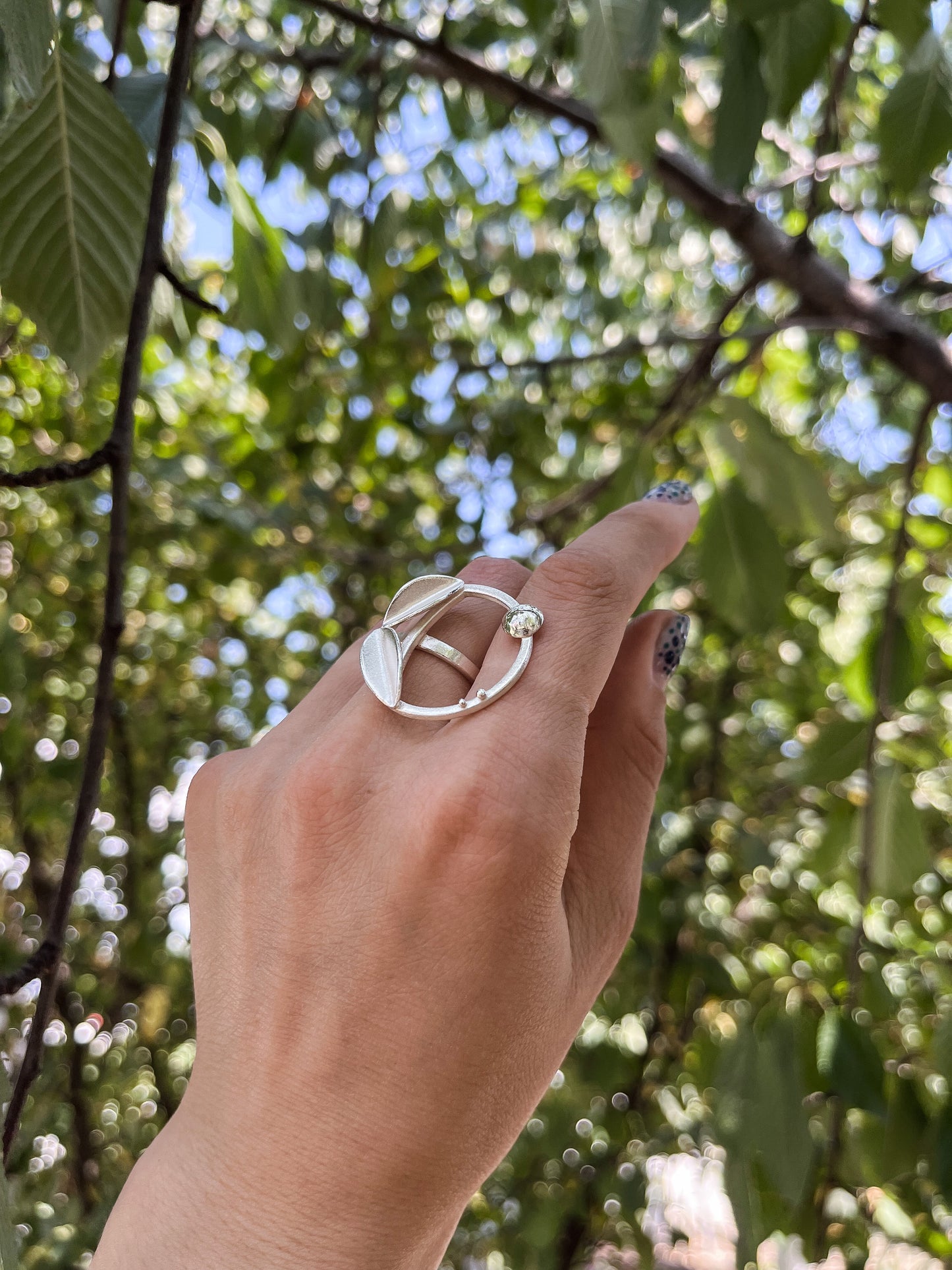 Inel - The Harmony of Nature's Flow